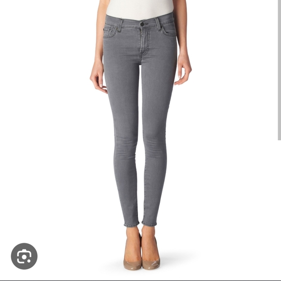 7FAM Gwenevere Skinny Jeans in Grey, Size 26 - Picture 16 of 16
